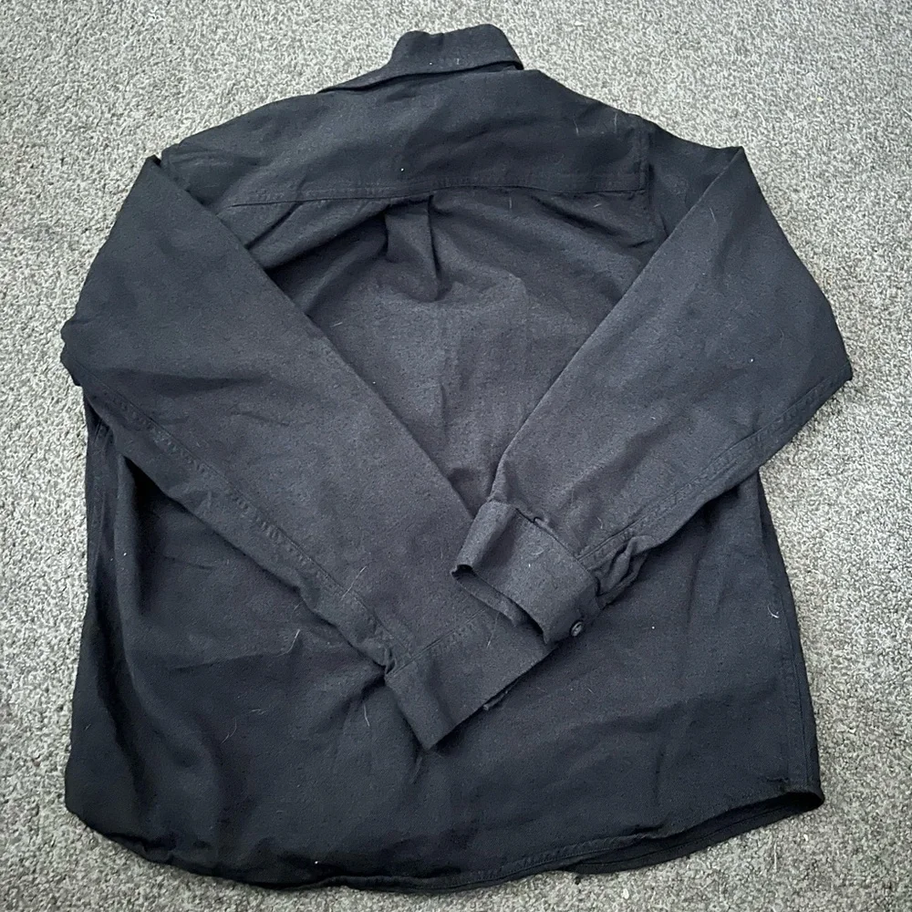 Eddie Bauer Men's Charcoal Button-Down Shirt - Picture 5 of 5